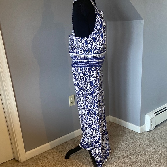 Rose & Olive Blue and White Patterned Pantsuit - Picture 2 of 5